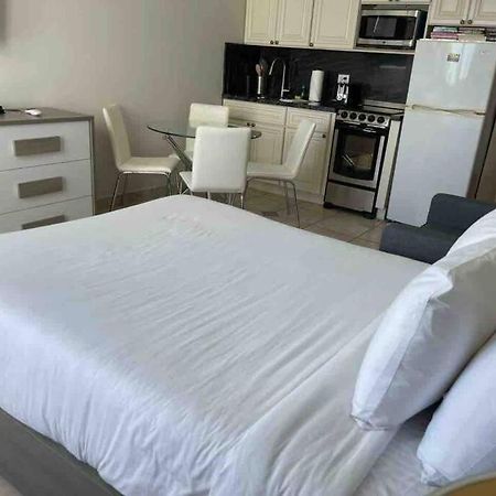 Chic Ocean Front Studio! Appartement Miami Beach Buitenkant foto