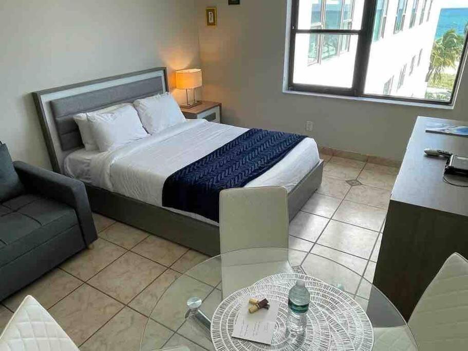 Chic Ocean Front Studio! Appartement Miami Beach Buitenkant foto