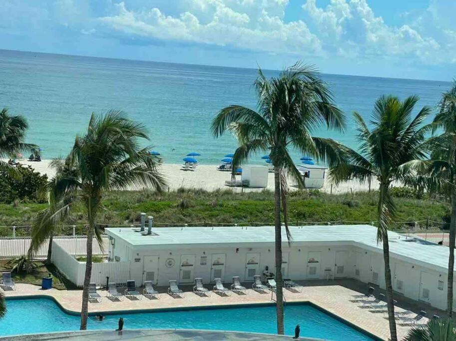 Chic Ocean Front Studio! Appartement Miami Beach Buitenkant foto