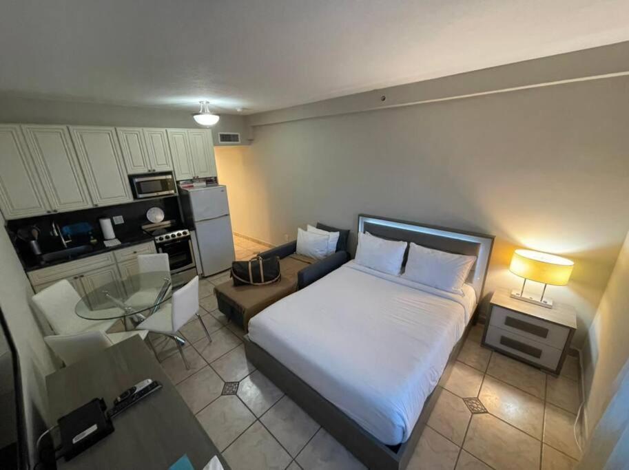 Chic Ocean Front Studio! Appartement Miami Beach Buitenkant foto